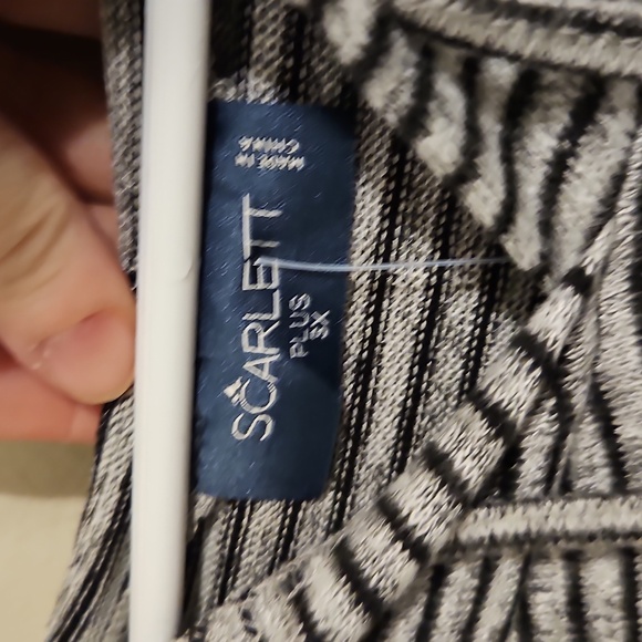 Scarlett Gray and Black Stripped Light Weight Hooded Tunic Sweatshirt. NWT - Picture 3 of 5